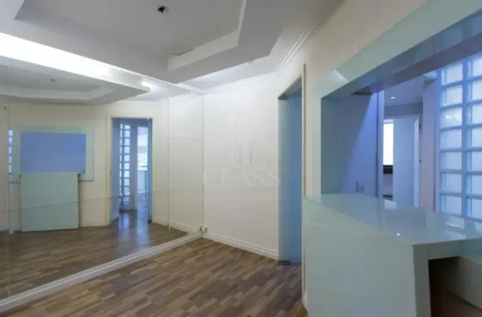 CLASS ALUGA/VENDE sala com divisórias, cozinha e recepção