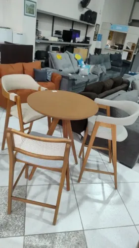 MESA BISTRÔ C/ 3 BANQUETAS NOVA