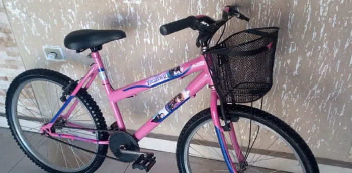Bicicleta Frozen aro 24 lindíssima