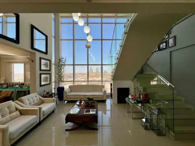 Linda Cobertura Duplex Totalmente Mobiliado com Vista incrível