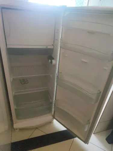 Vendo Geladeira Consul