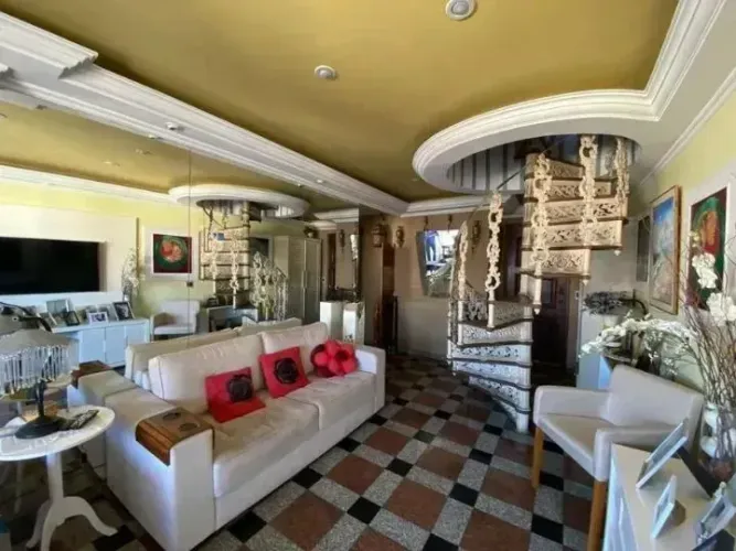 Duplex para venda possui 165 metros quadrados com 3 quartos em Icaraí - Niterói - RJ
