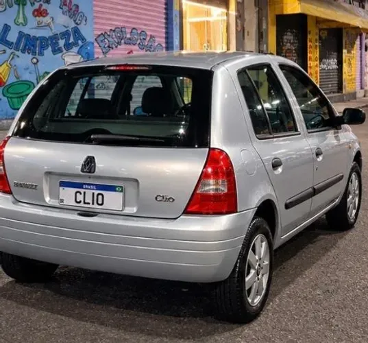 Renault Clio RL / Yahoo/ Authent. 1.0 8V 5P 2001