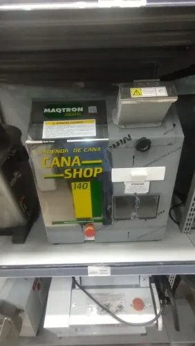 Moenda De Cana Elétrico Inox 140 Litros 1.0 CV Vencedora Maqtron