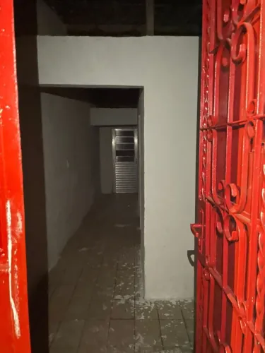 Alugo casa