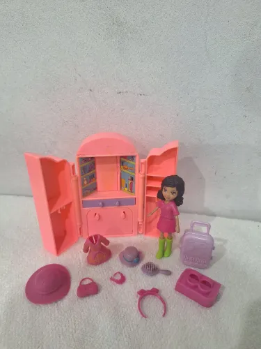 Combo boneca Polly e guarda roupa
