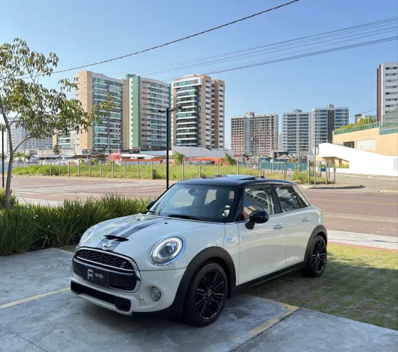 Mini Cooper S 2.0 Turbo 16V 5P Aut. 2017