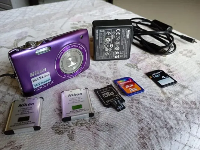 nikon coolpix s3100 (perfeitinha) + EXTRAS