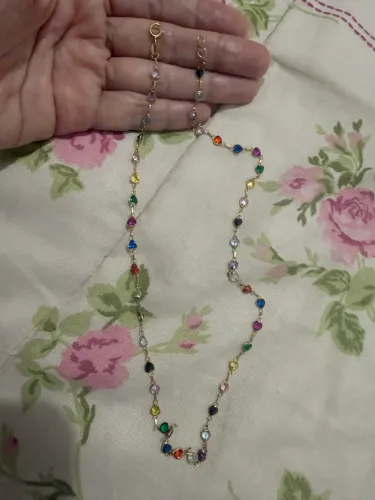 Cordão de ouro com zircônias coloridas 