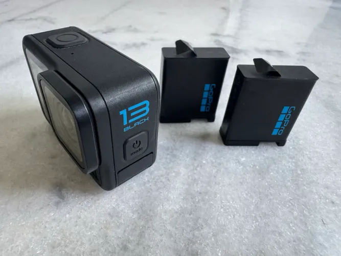 GoPro 13 com duas baterias 