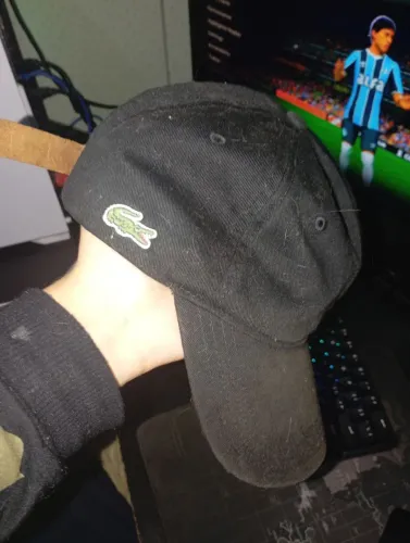 Boné Lacoste importado