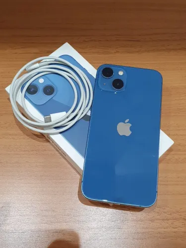 iPhone 13-256gb com caixa e cabo de carregar original