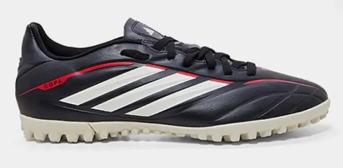Chuteira society Adidas