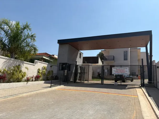 Sobrado para aluguel e venda tem 90 metros quadrados com 3 quartos