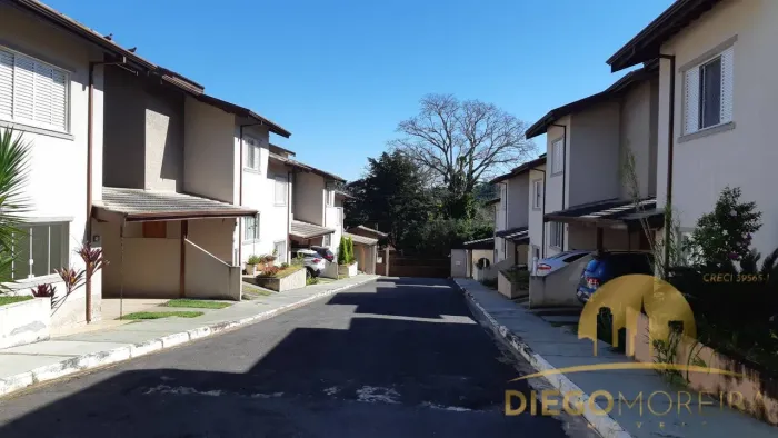 CASA À VENDA EM ATIBAIA COM 3 DORMITÓRIOS | CONDOMÍNIO VILLAGE