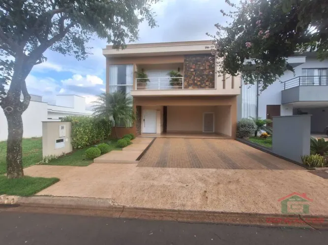 Casa em Condomínio