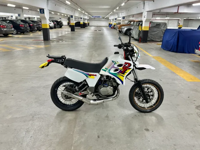 YAMAHA DT 200R SUPER MONTARD