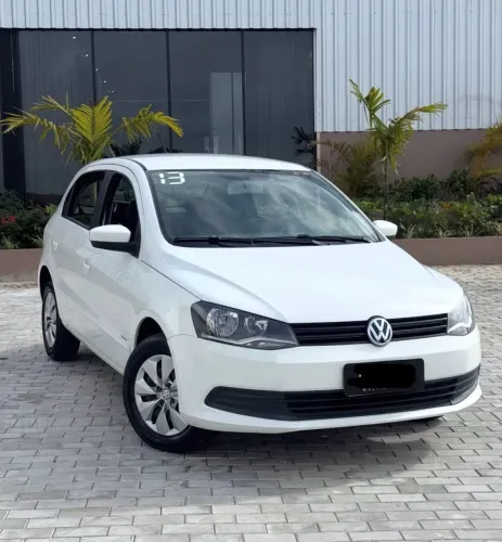 Volkswagen Gol Geração VI 1.6 8V MI Total Flex I-motion 4P 2013