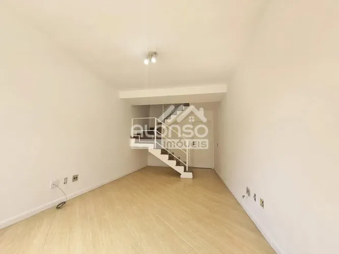 CASA NO CONDOMÍNIO FECHADO - OPORTUNIDADE ÚNICA, Granja Viana!
