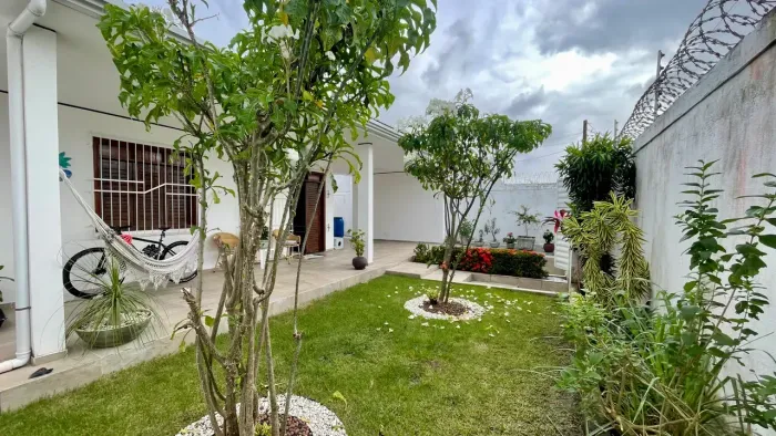 CasaTérrea a venda - com 280 m2 com 4 quartos em Jacintinho - Maceió - AL