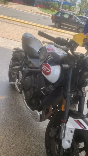 TRIUMP H / TRIDENT. TRIBUTE