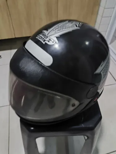 Capacete pró Tork Tamanho 60 - Semi novo 