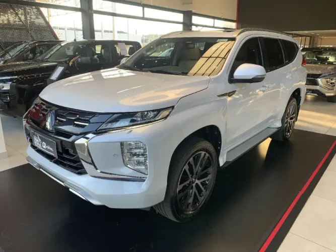 Mitsubishi Pajero Sport Legend 2.4 4X4 Diesel Aut. 2025
