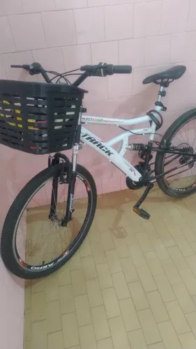 Vendo bicicleta com marchas .