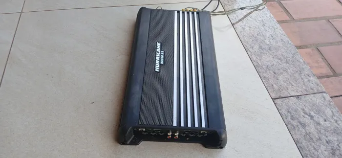 Vendo Som automotivo, Modulo Hurricane e caixa selada trio (caixa nunca usada)