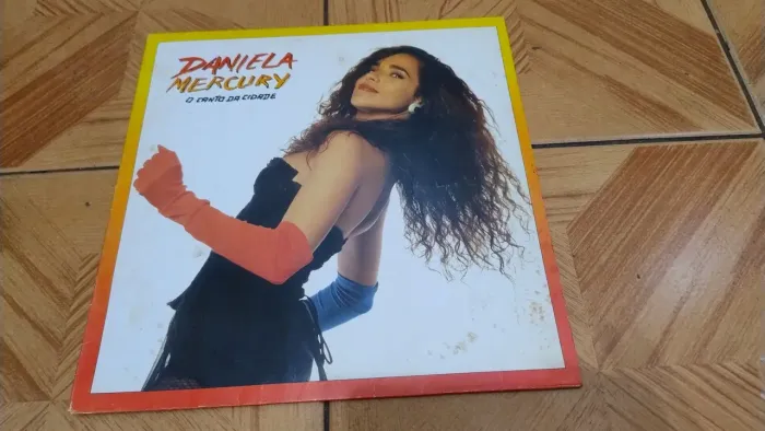 Lp Daniela Mercury