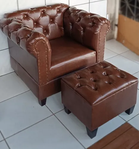 Poltorna Chesterfield