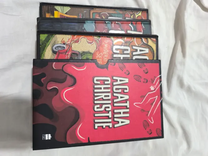 BOX DE LIVROS AGATHA CHRISTIE 