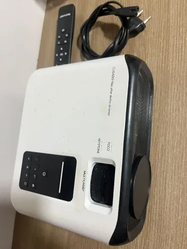 Projetor multilaser 2200 lumens