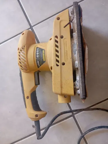 Lixadeira retroorbital