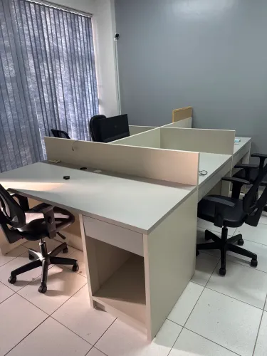BAÍAS/MESA ESCRITÓRIO 