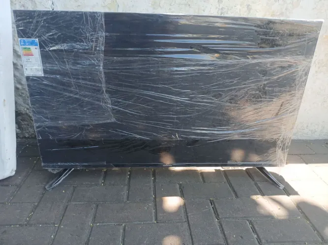 VENDO TV SMART AIWA 43 POLEGADAS.