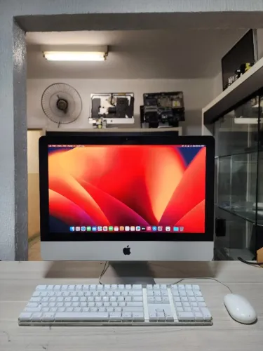 iMac 21,5 i5 32GB SSD 480GB + Teclado e Mouse