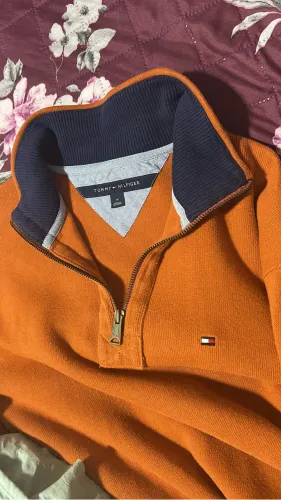 Moletom Tommy Hilfiger, modelo Perkins 