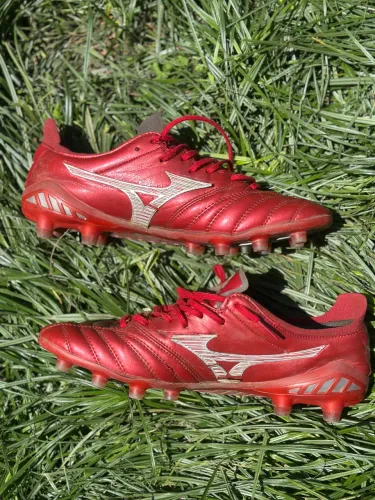 VENDO CHUTEIRA MIZUNO MONARCIDA NEO FG