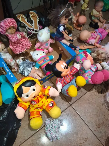 Brinquedos lote