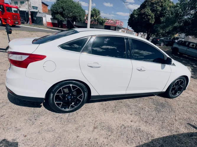 Ford Focus Sed. Ti./ti.plus 2.0 16V Flex AUT 2015