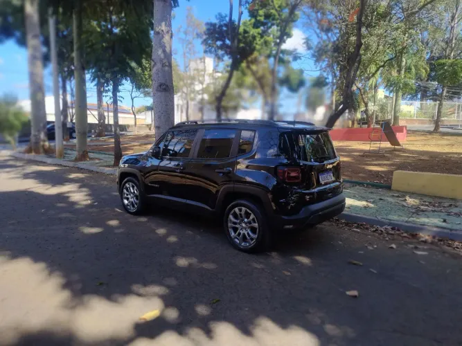 Jeep Renegade Sport T270 1.3 TB 4X2 Flex Aut. 2022
