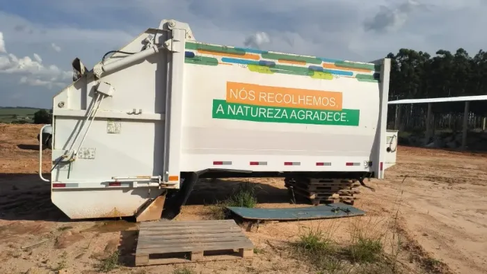 Compactador de reciclável