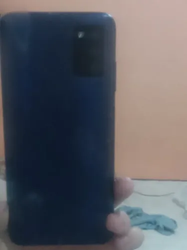 Vendo celular ? $ 550 valor bateria boa a tela não é quebrada. A Samsung a s