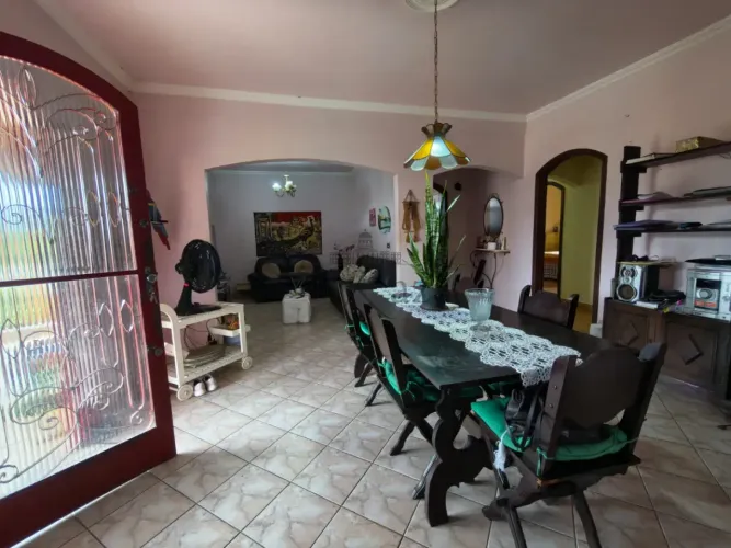 Oportunidade - Casa Padrão - No bairro Primavera 1B - Estuda permuta - 1.438,70m²