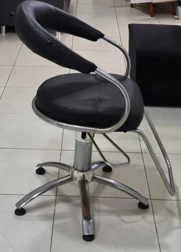 Cadeira giratória cabeleireira com apoio de cabeça