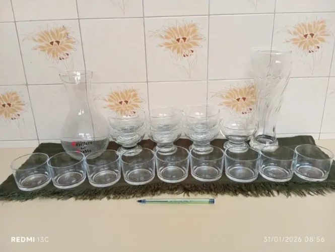 LOTE C/DIVERSOS UTENSÍLIOS DOMÉSTICOS COPO/JARRA/POTE SOBREMESA