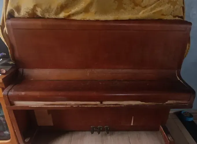 Piano Acústico Alemão M . Schwartzmann- 88 teclas, 3 pedais/ Preço de oportunidade