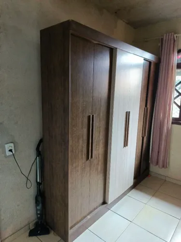 Guarda-roupa 6  portas