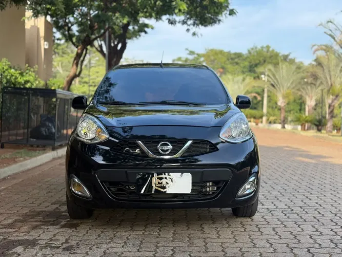 Nissan March SV 1.0 12V Flex 5P 2016